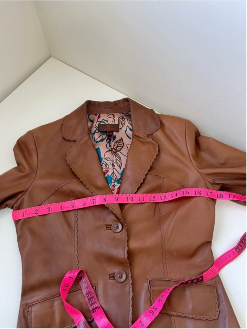 Danier Vintage Brown Camel Genuine Leather Button Front Jacket Size XS - Picture 8 of 10